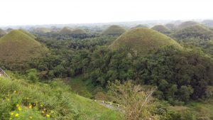 chocolate-hills-bohol-philippines